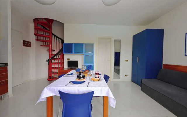 Familiar Flat With Balcony