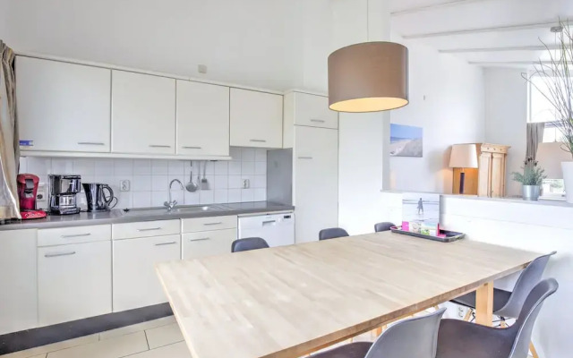 Peaceful Holiday Home in Kamperland With Private Garden