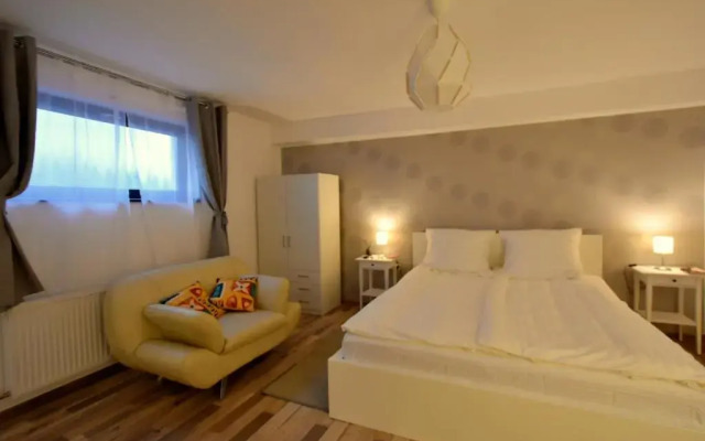 Neferprod Apartments - IS - CAM 06