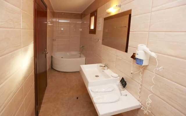 Ariadni Hotel Bungalows