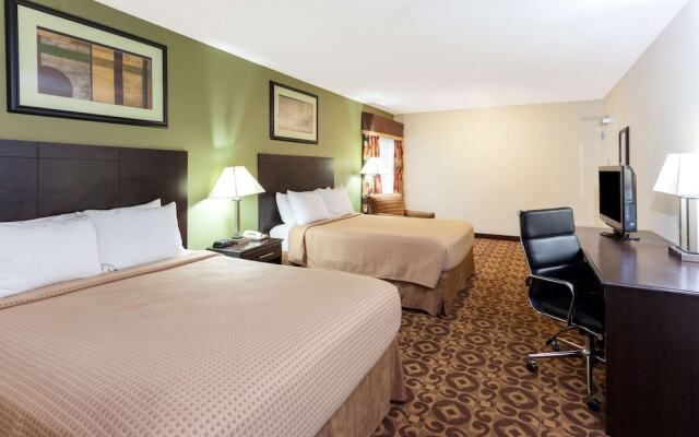 Super 8 Decatur/Dntn/Atlanta Area