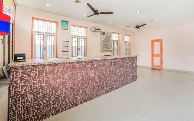 OYO 45229 Rajdhani Tourist Motel