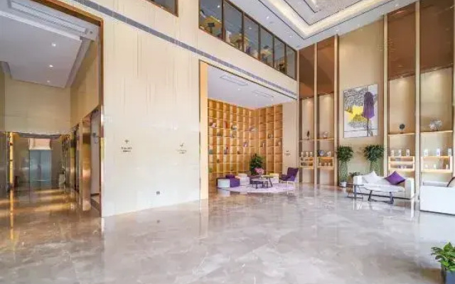 Lavande Hotel (Heyuan High Speed Railway Station Country Garden)