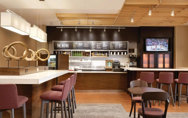 Courtyard by Marriott Charlotte Airport North