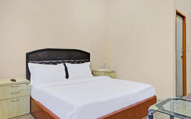 OYO Flagship 702723 The Grand Cosmos