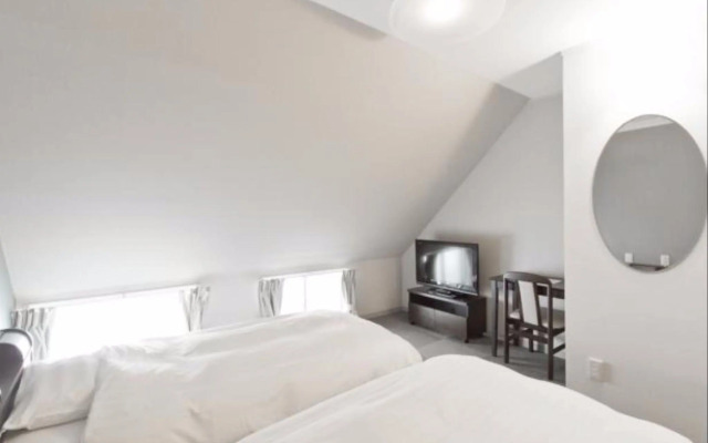 Shin-Okubo International Hotel