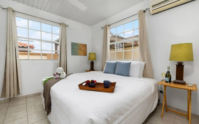 Cozy Tranquil 3BR 2BA Home w Private Pool Patio