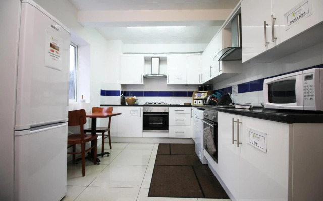 Flexistay Aparthotel Sutton
