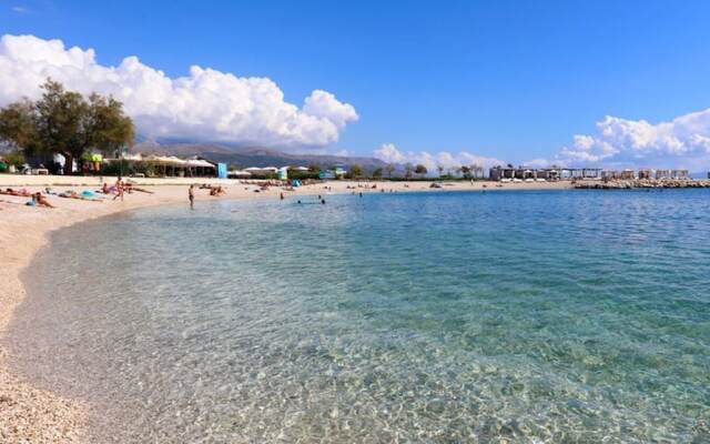 Jele - Perfect Location - A1