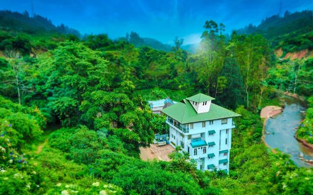 Hotel Emerald Inn