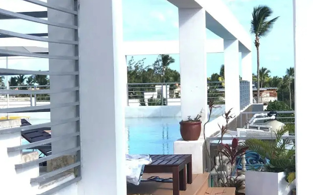 Studio Apart Hotel Rooftop Pool Beach