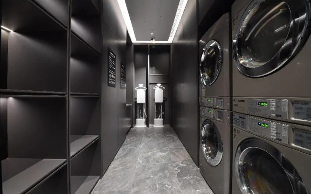 Intercity Hotel Shanghai Xizang South Road