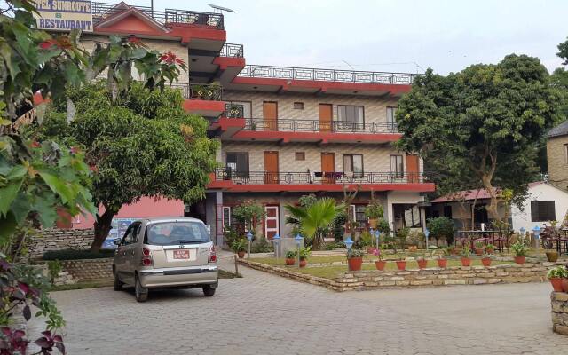 OYO 157 Hotel Sun Route