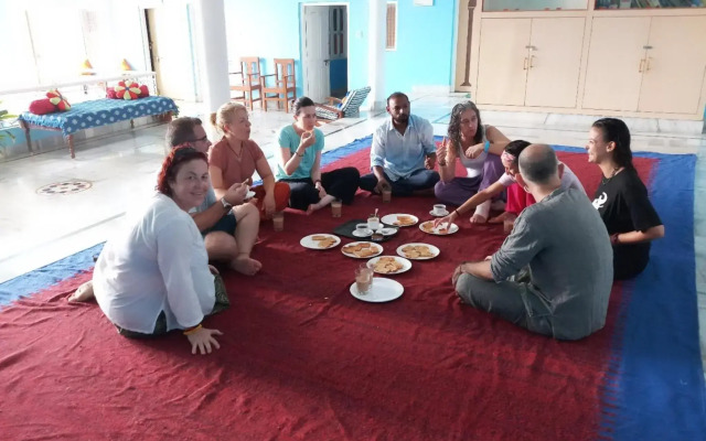 Shri Yoga Mandir Guest House