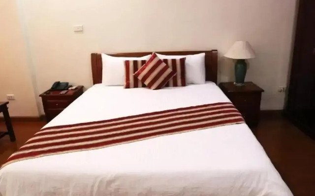 Clover Hotel by Bay Luxury