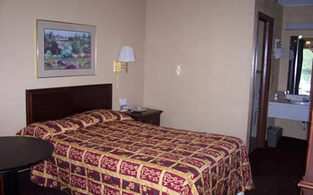 Scottish Inn Knoxville