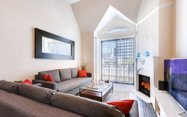 Awesome Beverly Hills A+ Penthouse Unit Across From Cedars Sinai! (BW-5)