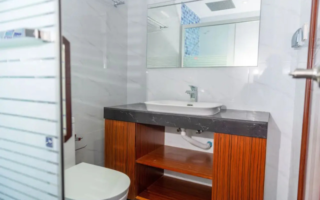Ari Grand Hotel & Spa