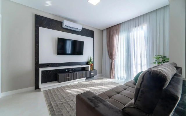 Apartamento 3 Suítes C Jacuzzi Centro De Bombinhas