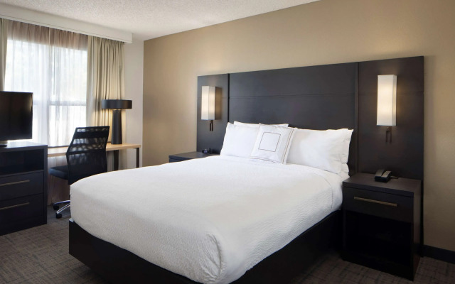 Sonesta ES Suites Fresno
