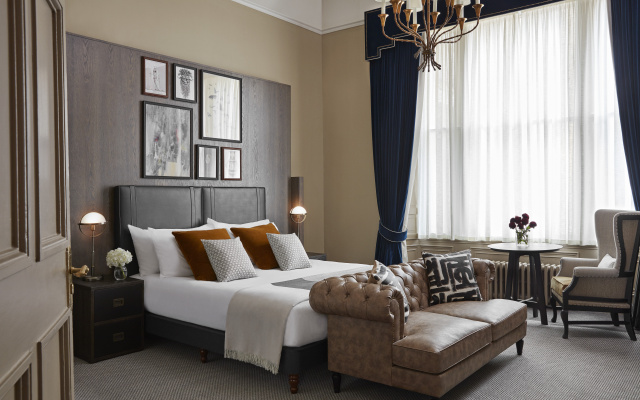 Kimpton Charlotte Square by IHG
