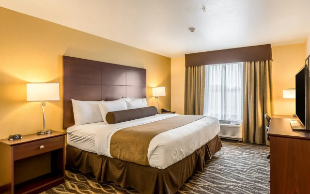 Cobblestone Hotel & Suites – Chippewa Falls