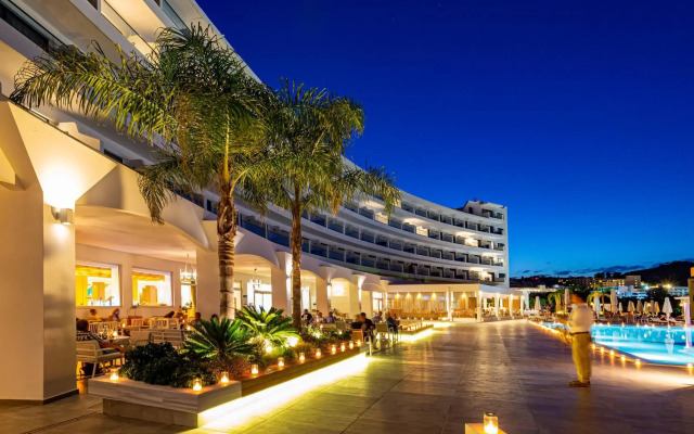 Lindos Bay Suites