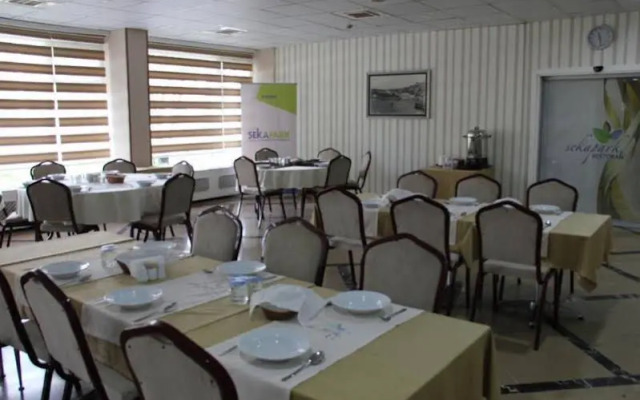 SekaPark Hotel