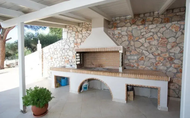 Vryonis Villa