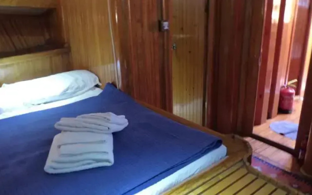 Pallas Boat And Breakfast