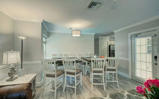 Minorga in Siesta Key Village