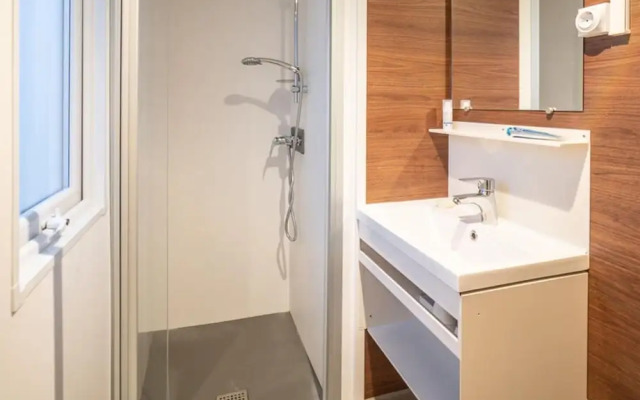 Welcoming Mobile Home in Marina di Altidona With Shared Pool