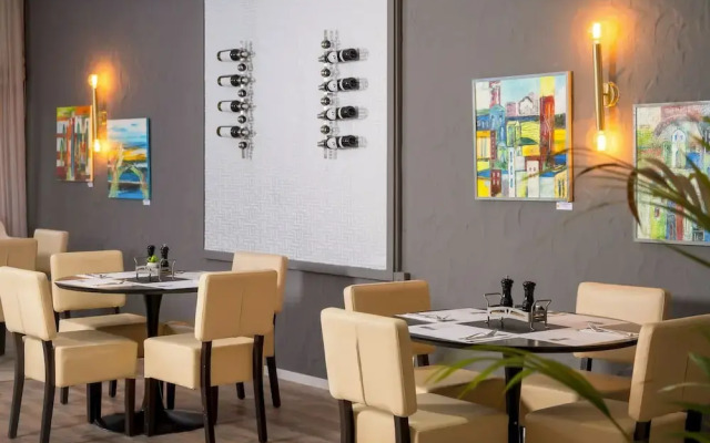 Four Stars By City Hotel