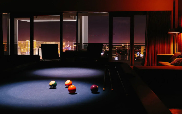 StripViewSuites at Palms Place