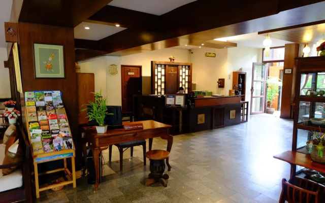 Rainforest Chiangmai Hotel