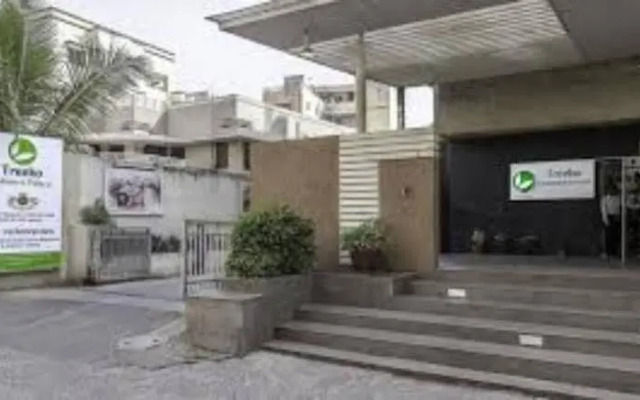 Treebo Kubeera Palace
