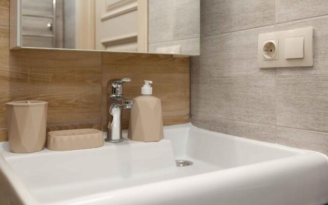 Санди на Фридриха Энгельса 31/35