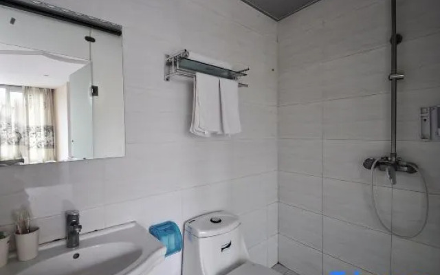 9ju Hotel (Nanjing South Station Shuanglong Avenue Branch)