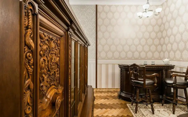 Exclusive Royal Apartments