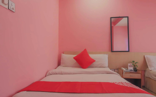 OYO 789 Hotel Shivam Plaza