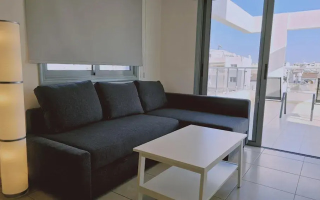 64 LCA - Stay Skyline Nest