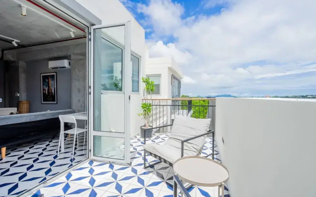 w Cool 1BR With Private Terrace in Plaza Herrera