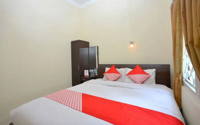 OYO 722 Uno Residence