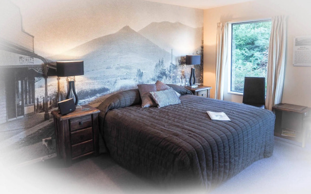 8 on Oregon Boutique Lodge