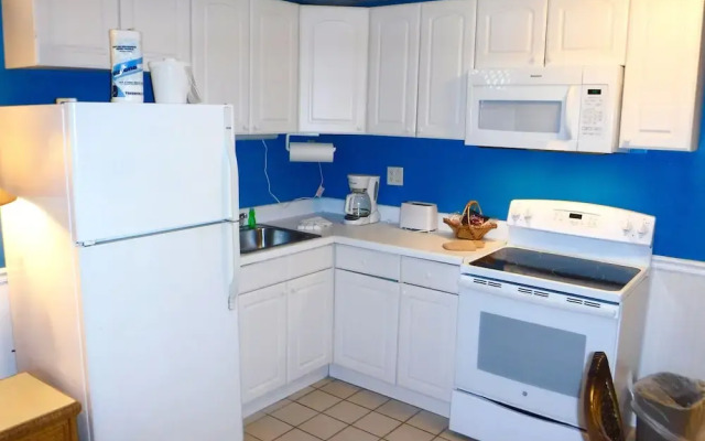 Waterside Inn on the Beach