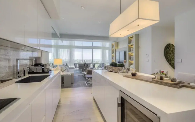 2 2 City View Penthouse Ph1615