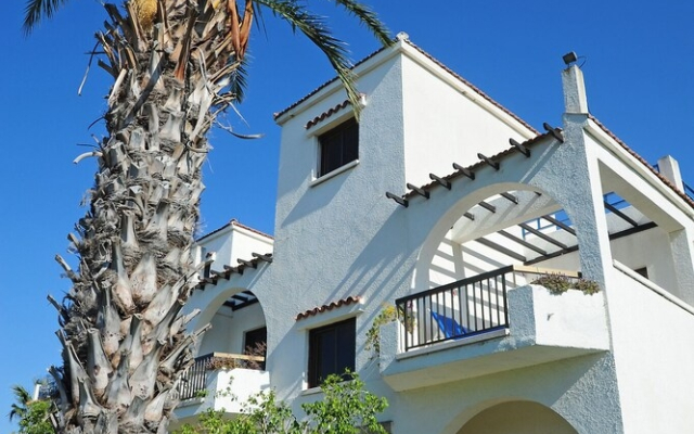Follow The Sun Hotel Apts - One Bedroom - 3