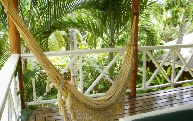 Charming Caribbean Style Villa Near Superb Beach