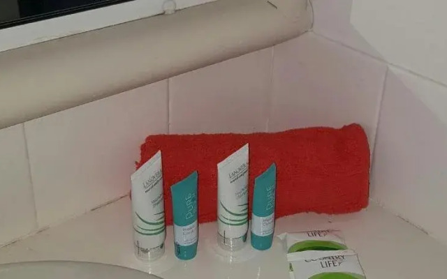 Joes Waterhole Hotel