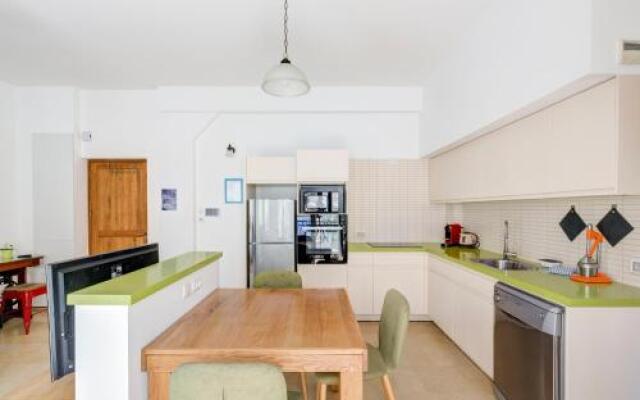 TLV2RENT Unique Dizengof Apartment